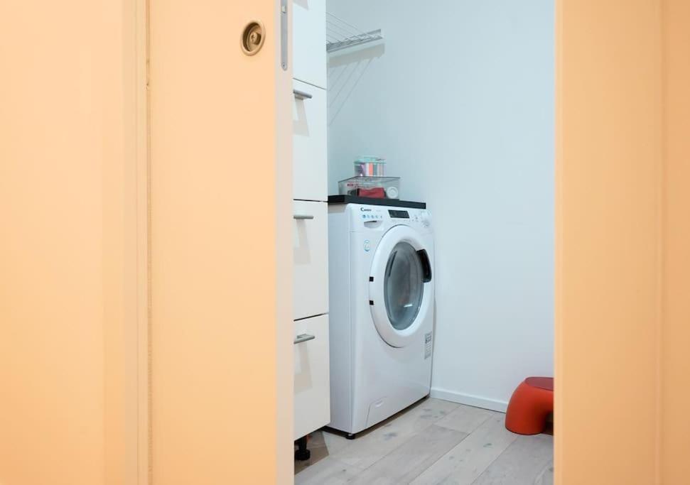 Navigli-Bocconi Spazio Luce Design Apartment Milan Luaran gambar